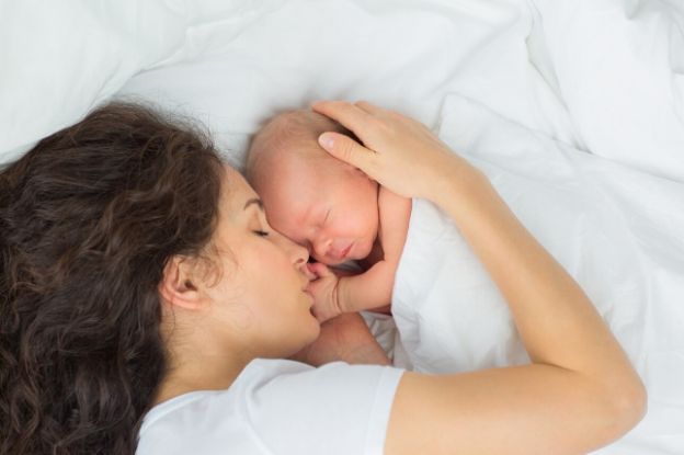 Arrullos bebe recién nacidos - preparar la canastilla del hospital
