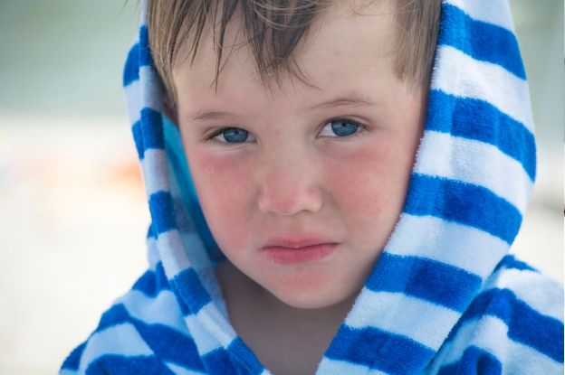 En España, entre el 10% y 20% de los niños sufre dermatitis atópica.