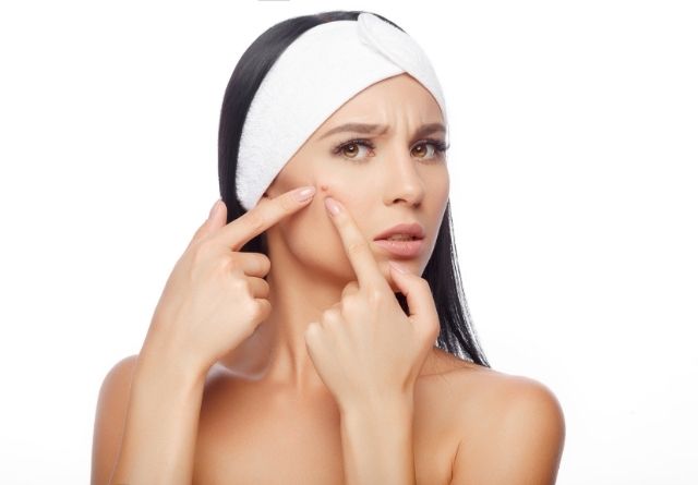 El exfoliante para cara con acné es una crema muy efectiva.