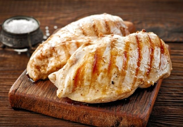 el pollo es el segundo tipo de carne más consumido en el mundo.